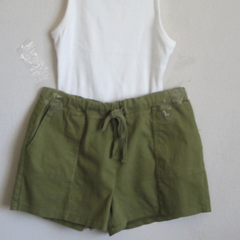 HYFVE Double Zero Patch Pocket Drawstring Shorts Moss Colored New - Picture 8 of 8